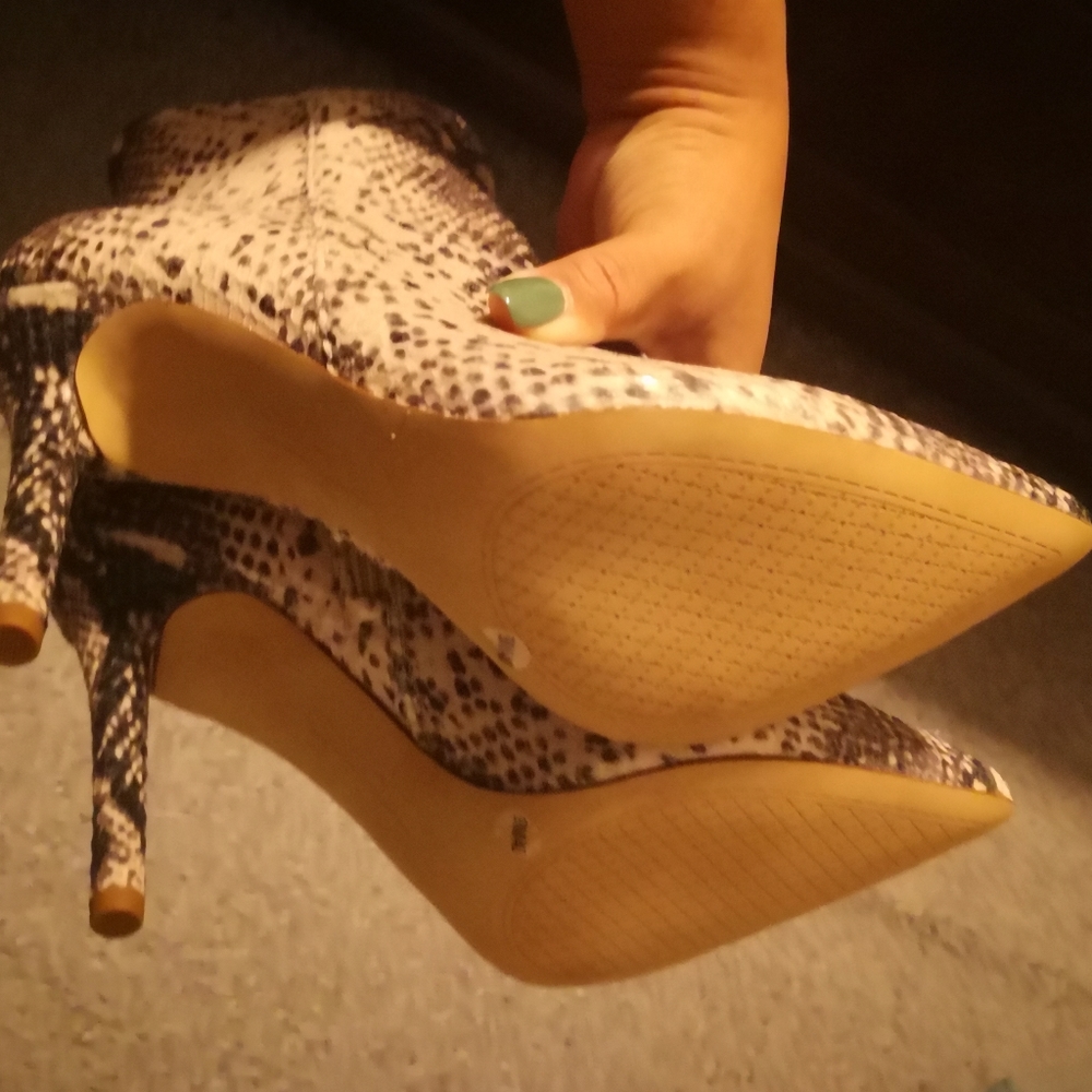 Jessica Simpson Python Booties - Picture 4 of 9